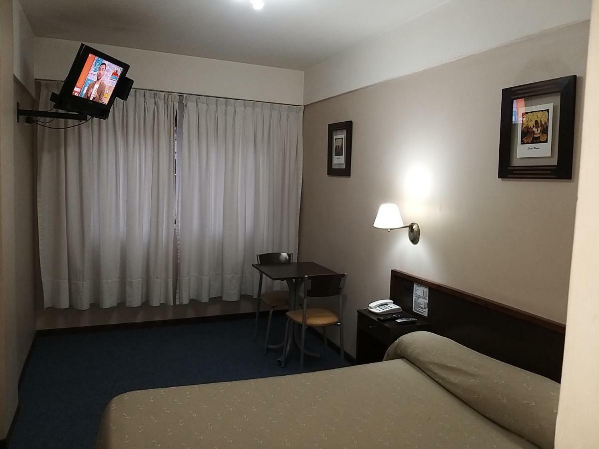 Hotel Carrara Buenos Aires Dış mekan fotoğraf